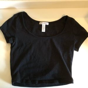 Black cropped t shirt